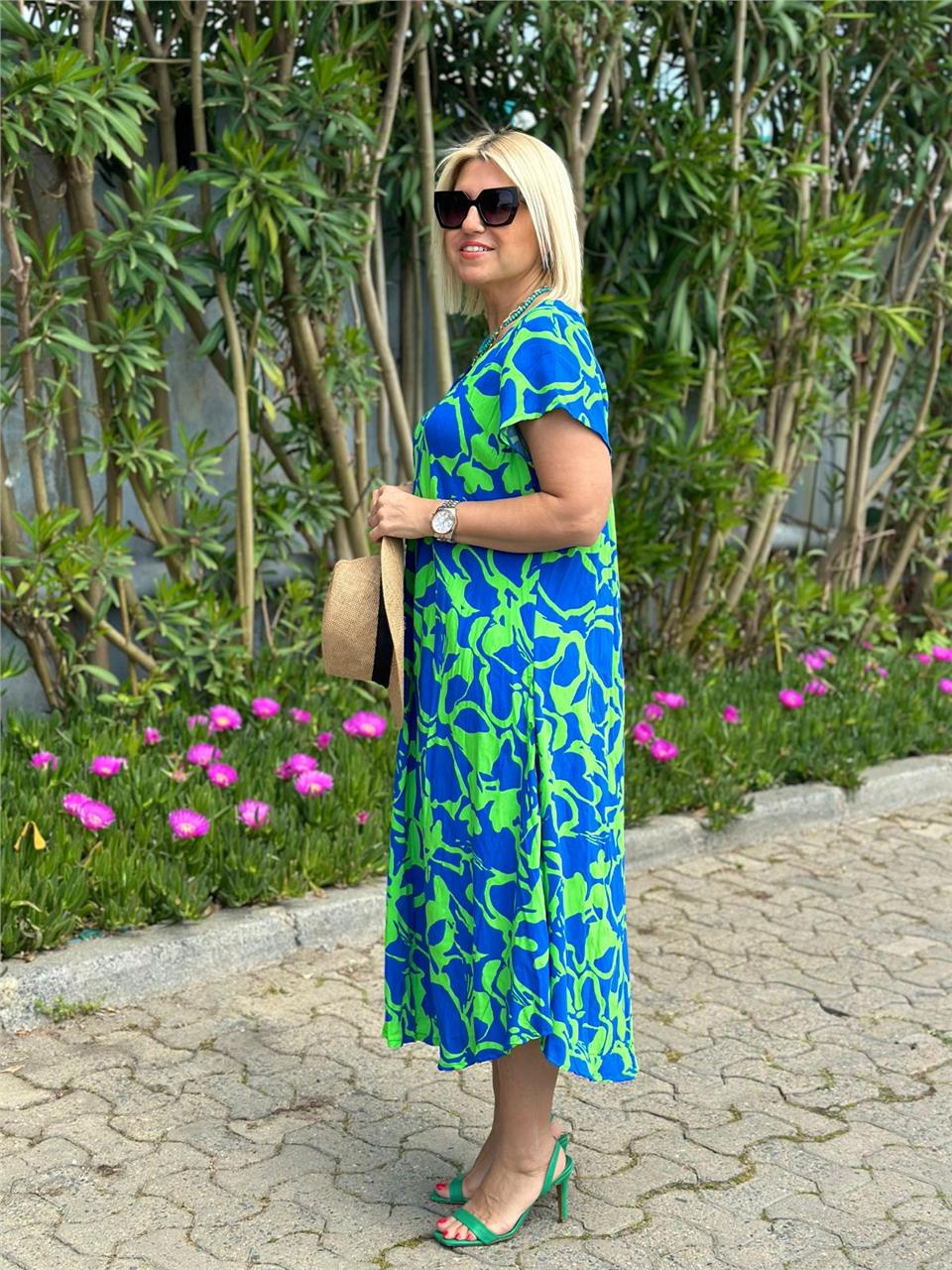 Mila - Elegantna cvetlična obleka