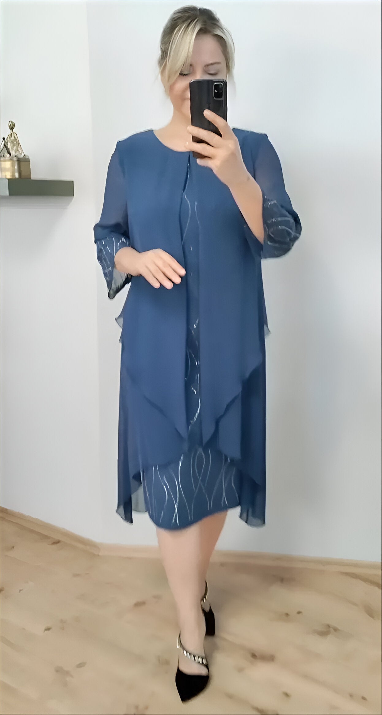 Claudia™ - Elegantna tekoča obleka z nadstropjem