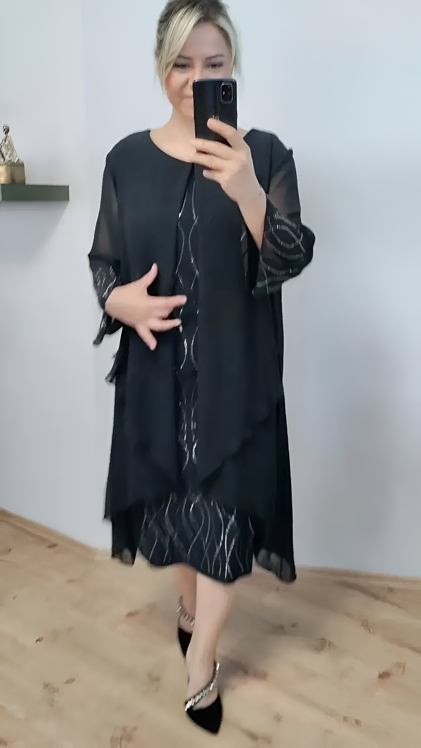 Claudia™ - Elegantna tekoča obleka z nadstropjem