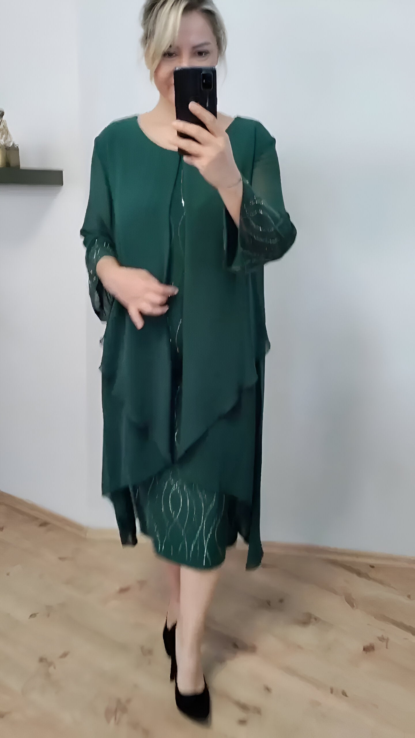 Claudia™ - Elegantna tekoča obleka z nadstropjem