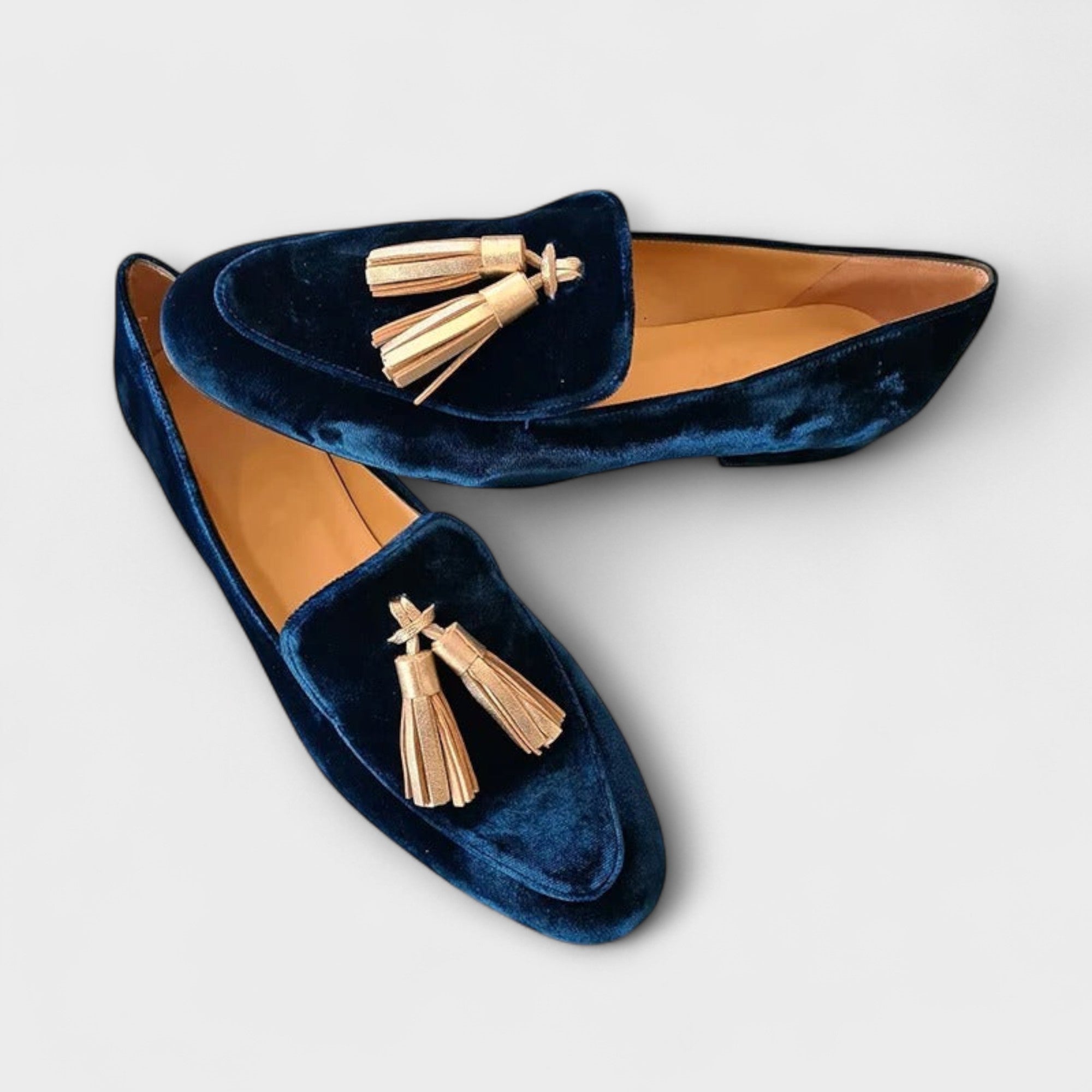 Quinnlyn – Vintage navdihnjeni Loaferji z Resicami