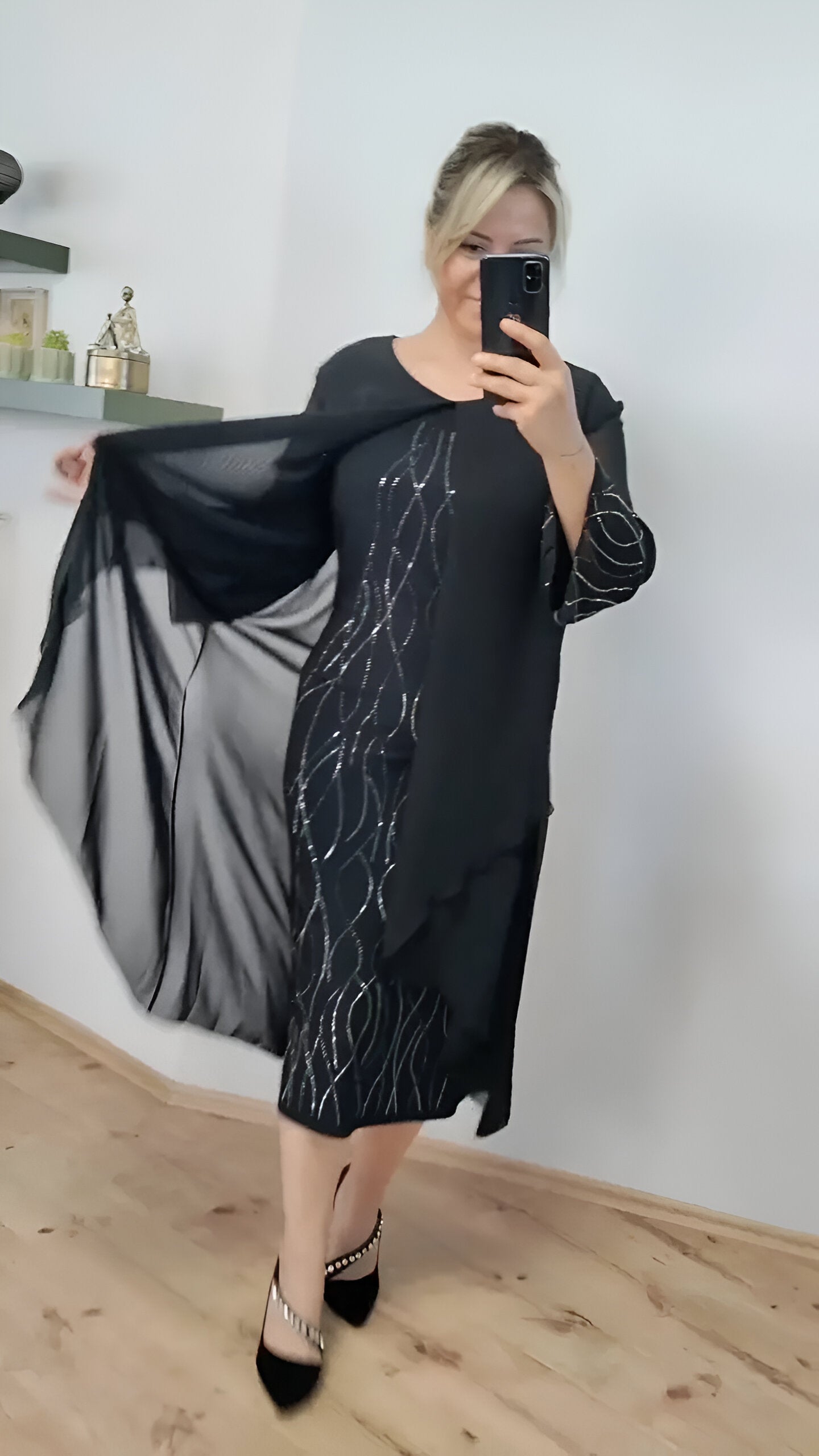 Claudia™ - Elegantna tekoča obleka z nadstropjem
