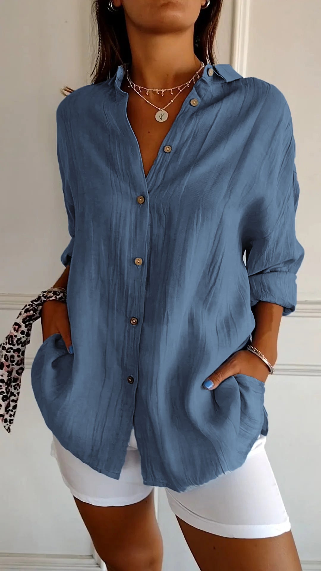 PHILOMARA IN KLASIČNA BLUZA